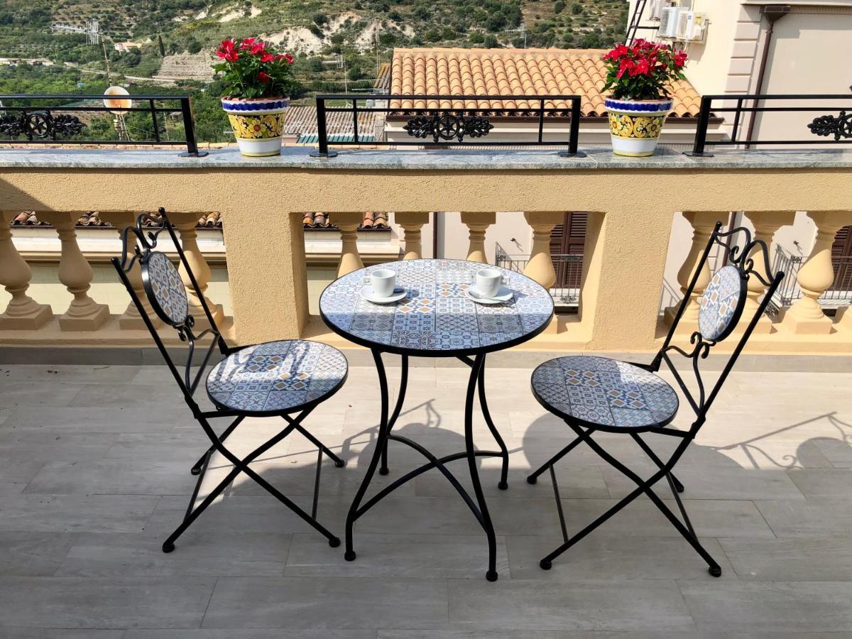 I Mori - Holiday Rooms Ласкари Экстерьер фото